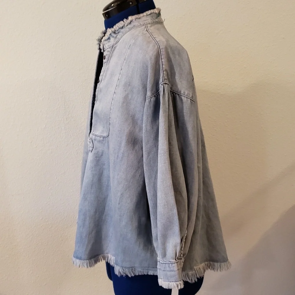 Anthro Holding Horses top - Picture 5 of 8